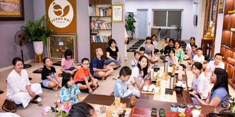 Những con người làm nên Trà Sương Mai