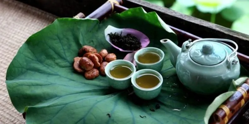 Trà Sen Sương Ma